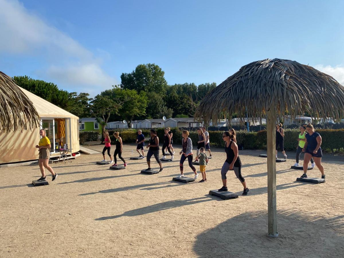 Camping Les Chouans Hotel Saint-Hilaire-de-Riez Buitenkant foto