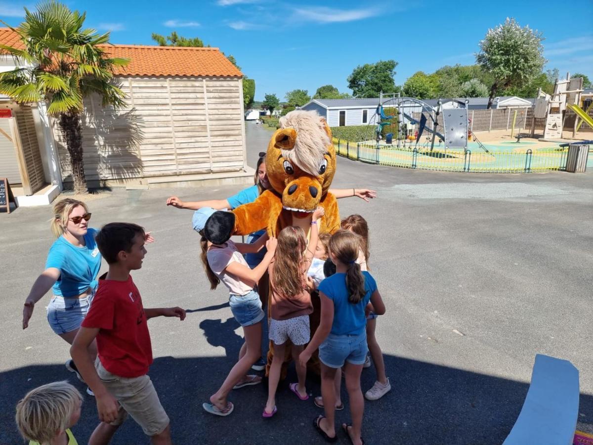 Camping Les Chouans Hotel Saint-Hilaire-de-Riez Buitenkant foto